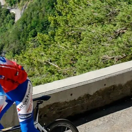 Apartamento La Cachette Cyclists & Skiers