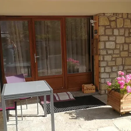 La Cachette Cyclists & Skiers Apartamento *