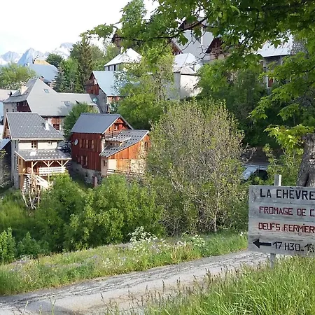 La Cachette Cyclists & Skiers *