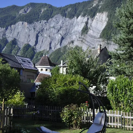 La Cachette Cyclists & Skiers