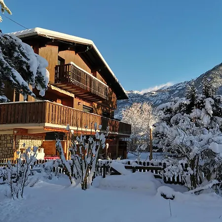 La Cachette Cyclists & Skiers * Le Bourg-dʼOisans